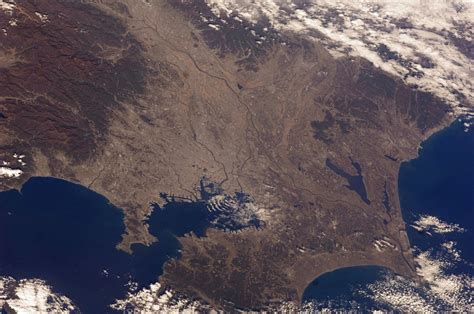 Exploring the Kanto Plain: Japan's Vibrant Heart and Geographic Wonders