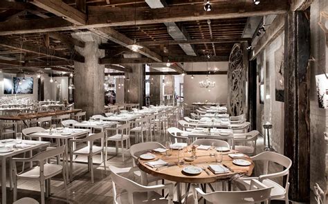ABC Kitchen Restaurant: A Premier Farm-to-Table Dining Experience in NYC