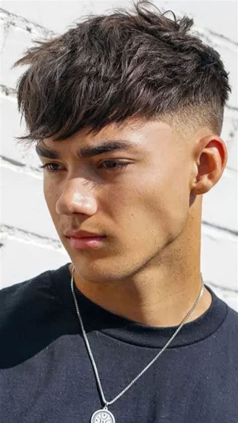 Chic French Hairstyles: Embracing Effortless Elegance with a Fringe