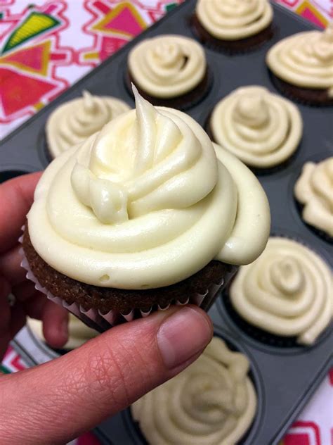 Craft the Perfect Homemade Frosting: A Guide to Delicious Creations