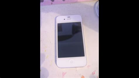 A Guide to Safely Opening Your iPhone 4 for Repair