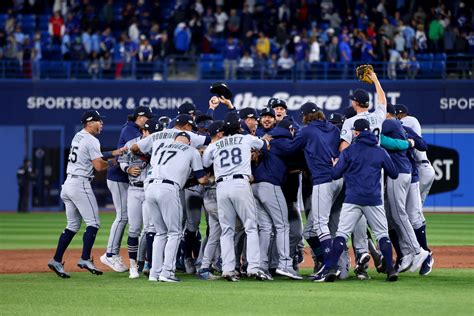 Seattle Mariners Game Tonight: Schedule & Updates