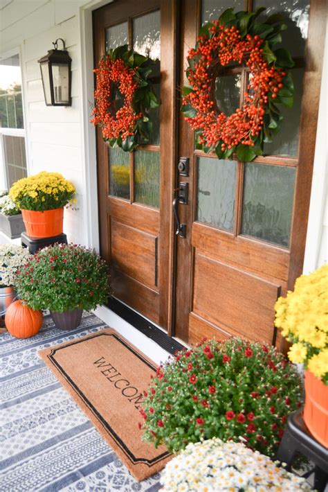Elevate Your Home's Curb Appeal: Inspiring Outdoor Front Door Decor Ideas