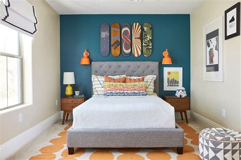 Transform Your Bedroom: Inspiring Wall Decoration Ideas for a Personal Sanctuary
