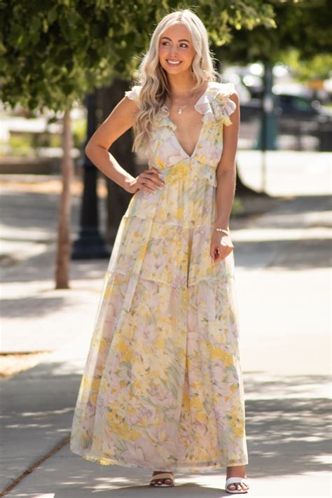 Unveiling the Charm of a 1905 Yellow Floral Dress: A Timeless Narrative