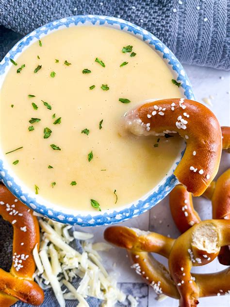 Easy Beer Cheese Dip Recipe: Creamy & Flavorful
