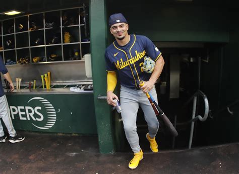 How to Listen to Brewers Games Live: Your Ultimate Guide to Catching Every Pitch