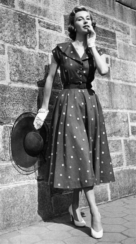Affordable 1950s Vintage Dresses: Style on a Budget