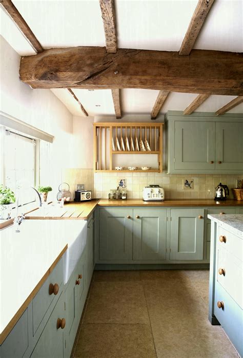 Charming Small Country Kitchen Ideas & Design Tips