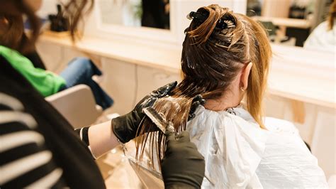 Transform Your Look: A Complete Guide to the Hair Coloring Process