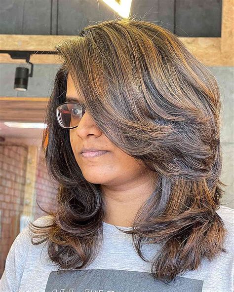 Embrace Your Look: Chic Short to Medium Hair Styles for Every Personality