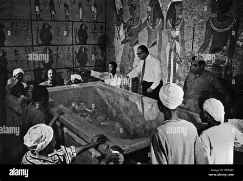 Howard Carter: Unearthing the Golden Pharaoh's Secrets in Ancient Egypt