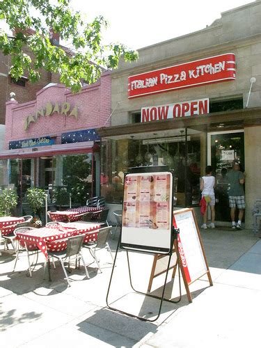 Italian Pizza Kitchen Woodley Park: A Taste of Authentic Italy in Washington D.C.