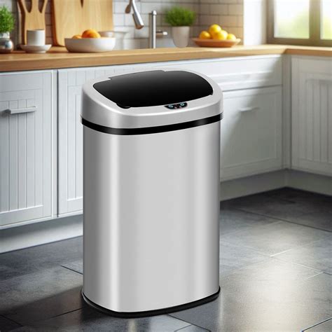 Essential Kitchen Garbage Cans for a Cleaner Home