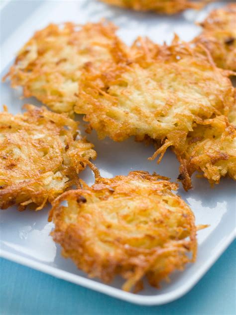 Crispy Traditional Potato Latkes: A Classic Recipe for Joyful Celebrations