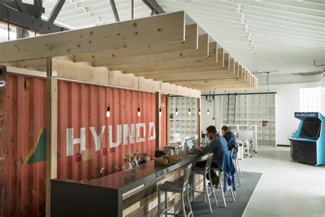 Streamlining Your Logistics: The Modern Shipping Office